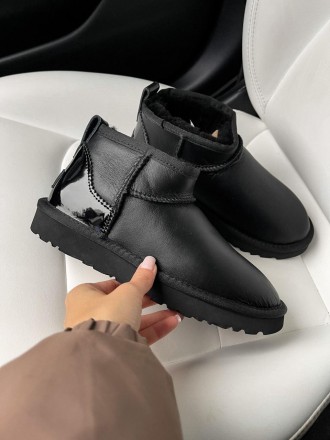 Угги женские зимние черные UGG Ultra Mini Leather Black Lacquer
Женские сапоги U. . фото 2