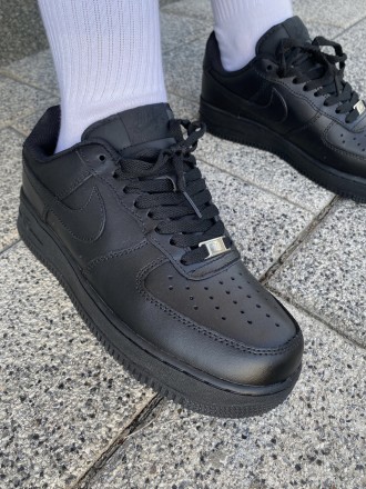 Кроссовки женские зимние черные Nike Air Force 1 Low Black Winter Fur
Кроссовки . . фото 7