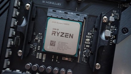 AMD Ryzen 5 5600X є 6-ядерним процесором з тактовою частотою 3.7 ГГц, підвищує д. . фото 6