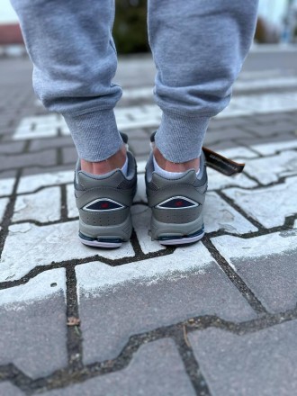 Кроссовки мужские серые зимние New Balance 2002R Grey Gore-Tex Winter Fur
Легенд. . фото 5