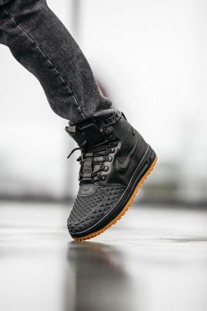 Кроссовки мужские черные зимние Nike Lunar Force 17 Duckboot black
Кроссовки муж. . фото 5