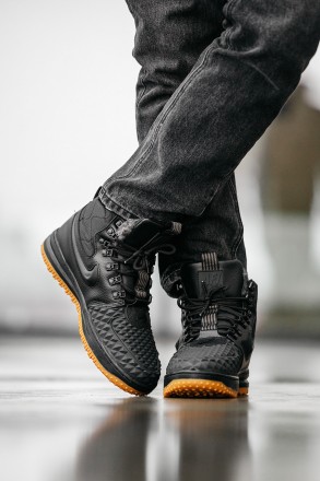 Кроссовки мужские черные зимние Nike Lunar Force 17 Duckboot black
Кроссовки муж. . фото 9