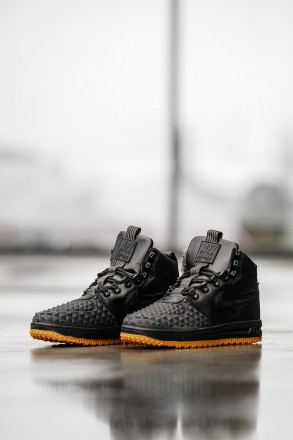 Кроссовки мужские черные зимние Nike Lunar Force 17 Duckboot black
Кроссовки муж. . фото 3