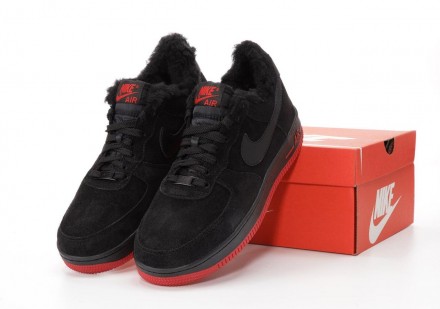 Кроссовки мужские черные зимние Nike Air Force 1 Black Fur
Черные мужские кроссо. . фото 4