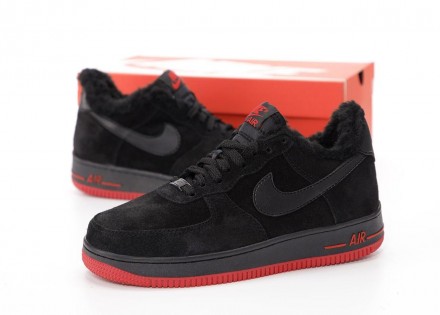 Кроссовки мужские черные зимние Nike Air Force 1 Black Fur
Черные мужские кроссо. . фото 2