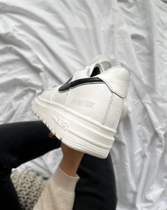 Кроссовки женские зимние белые Nike AIr Force Low Gore-Tex Winter Termo White Bl. . фото 4