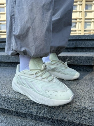 Кроссовки женские белые Adidas Ozelia Cream Mint Beige
Очень крутая белая расцве. . фото 5