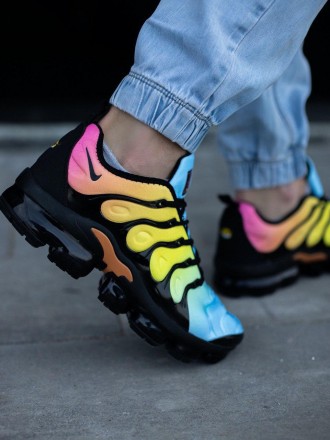 Кроссовки мужские разноцветные Nike Air VaporMax Plus 
Невероятно стильные повсе. . фото 5