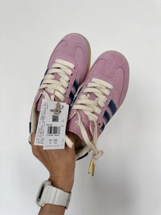 Кроссовки женские розовые Adidas Samba x NOTITLE PINK / NAVY
Шикарные женские кр. . фото 6