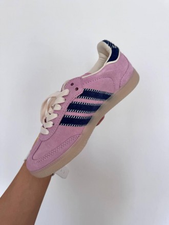 Кроссовки женские розовые Adidas Samba x NOTITLE PINK / NAVY
Шикарные женские кр. . фото 4