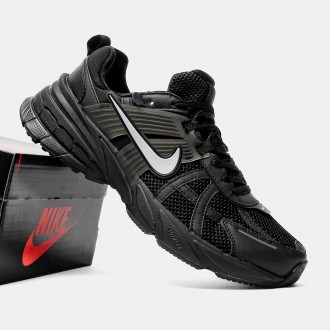 Кроссовки мужские черные Nike V2K.3 Runtekk Black White
Потрясающая модель Найк . . фото 2