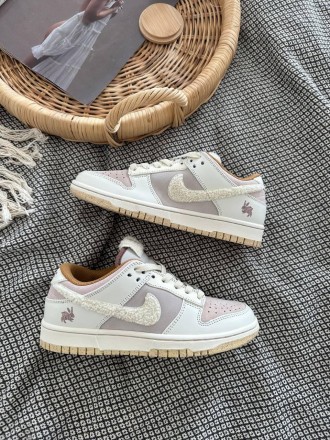 Кроссовки женские бежевые Nike SB Dunk Low Retro Rabbit Fossil Stone
Женские кро. . фото 11