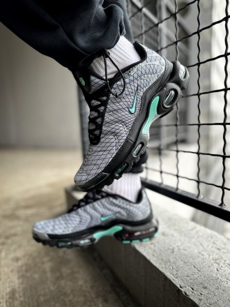 Кроссовки мужские голубые Nike Air Max Plus TN "Tiffany Quad"
Шикарные мужские к. . фото 4