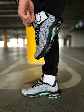 Кроссовки мужские голубые Nike Air Max Plus TN "Tiffany Quad"
Шикарные мужские к. . фото 7