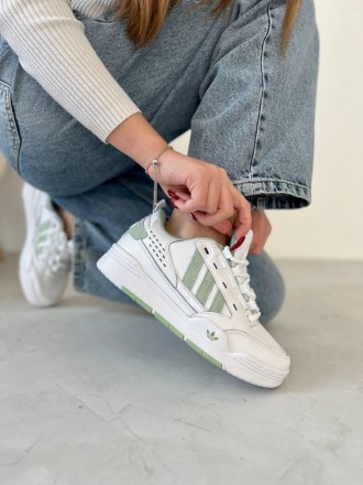 Кроссовки женские белые Adidas Adi2000 White Green
Представляем вам спортивные ж. . фото 2