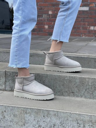 Угги женские зимние серые UGG Ultra Mini Platform Light Grey
Женские сапоги UGG . . фото 7