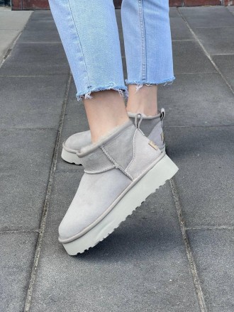 Угги женские зимние серые UGG Ultra Mini Platform Light Grey
Женские сапоги UGG . . фото 2