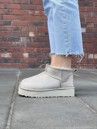 Угги женские зимние серые UGG Ultra Mini Platform Light Grey
Женские сапоги UGG . . фото 4