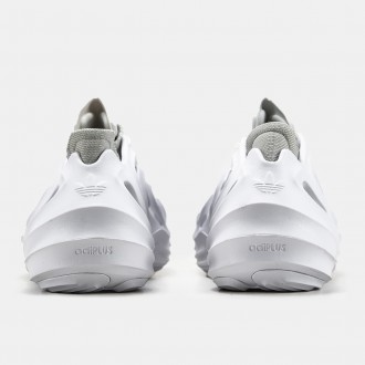 Кроссовки женские белые Adidas AdiFOM Q Cloud White
Белые женские спортивные кро. . фото 8