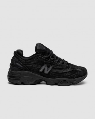 Кроссовки мужские черные New Balance 1000 Black
Откройте для себя стиль и комфор. . фото 4