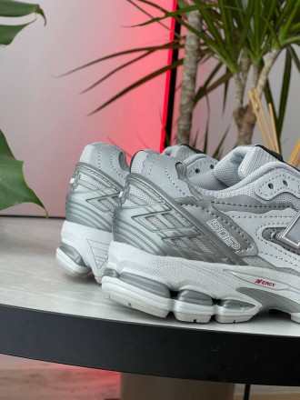 Кроссовки мужские серые New Balance 1906D Grey Reflective
Откройте для себя комф. . фото 5