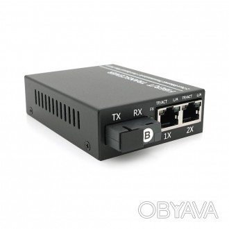 Медіаконвертор ONV-0110S-SCX-S2-B являє собою пристрій з двома портами RJ45 100 . . фото 1