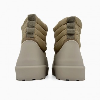 Мужские ботинки бежевые зимние UGG Classic Mini Lace-Up Beige
Мужские зимние бот. . фото 7