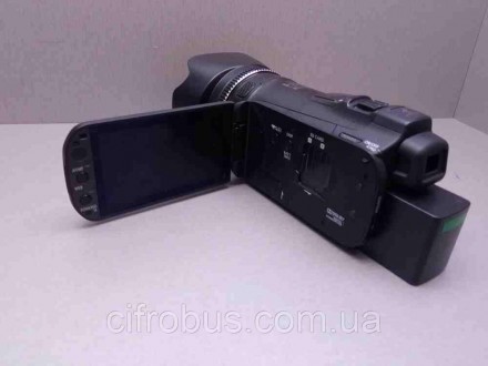 Поднимите свои творческие амбиции до нового уровня!
Видеокамера Canon Legria HF . . фото 3