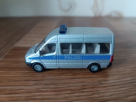 Машинка металлическая. Микроавтобус POLIZEI.. Киев. фото 1 Машинка металлическая. Микроавтобус POLIZEI.. Киев. фото 1