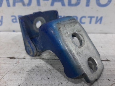 Петля двері задньої лівої нижня Renault Megane 2008-2016 804010016R (Арт.27066). Київ. фото 1 Петля двері задньої лівої нижня Renault Megane 2008-2016 804010016R (Арт.27066). Київ. фото 1