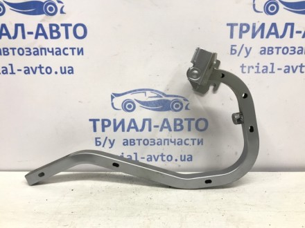 Петля кришки багажника права Mitsubishi Lancer 9 1.6 БЕНЗИН 4G18 2003 (б/в). Київ. фото 1 Петля кришки багажника права Mitsubishi Lancer 9 1.6 БЕНЗИН 4G18 2003 (б/в). Київ. фото 1
