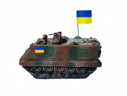 Статуэтка "М113". Київ. фото 1