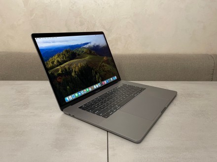 
Ноутбук Apple MacBook Pro 15 A1990 2018, i7-8750H, 16GB, 256GB, Radeon Pro 555X. . фото 4