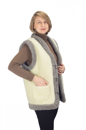 Жилетка женская теплая двухсторонняя из овчины бежевая с серым S-6XL XL. Черкассы. фото 1 Жилетка женская теплая двухсторонняя из овчины бежевая с серым S-6XL XL. Черкассы. фото 1
