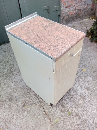 Тумба нижня на кухню . 40x60x89 (ШxГxВ). На регульованих ніжках . Столешня.. Чернигов. фото 1 Тумба нижня на кухню . 40x60x89 (ШxГxВ). На регульованих ніжках . Столешня.. Чернигов. фото 1