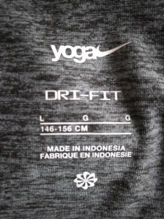 Спортивний топ з вирізом на спині, для йоги, дівчинці р.146-156, Nike yoga dri-f. . фото 3 Спортивний топ для йоги з вирізом на спині, дівчинці р.146-156, Nike yoga dri-fi. . фото 3