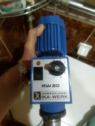 Мішалка лабораторна верхньопривідна IKA RW20. Львів. фото 1 Мішалка лабораторна верхньопривідна IKA RW20. Львів. фото 1