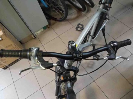 Rower MTB WindWheel Trigger 26"
Внимание! Комиссионный товар. Уточняйте наличие . . фото 6