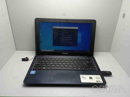 ноутбук з екраном 11.6", процесор Intel Pentium N3700 1600 МГц, пам'ять 4 Гб DDR. . фото 1