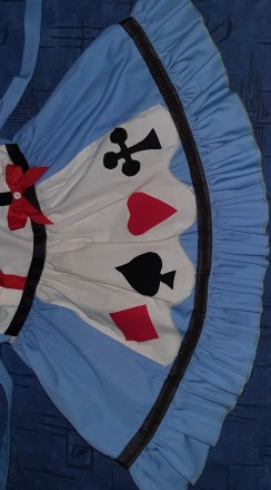Продам карнавальний костюм Аліси на дівчинку 4 роки. . фото 4 Продам карнавальний костюм Аліси на дівчинку 4 роки, зріст 104, обхват грудей. . фото 4