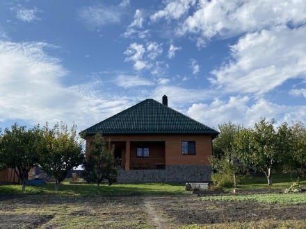 Одноповерховий будинок з мансардою, повністю готовий для проживання.
18 км від . . фото 2