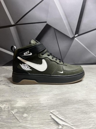 Зимові черевики Nike хутро олива. Киев. фото 1 Зимові черевики Nike хутро олива. Киев. фото 1