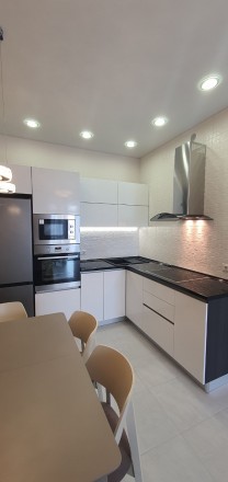 1 кімнатна квартира в ЖК ОМЕГА на Толбухіна. Одесса. фото 1 1 кімнатна квартира в ЖК ОМЕГА на Толбухіна. Одесса. фото 1