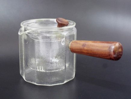 Чайник со стеклянным ситом + деревянная ручка (550ml) термостекло. Киев. фото 1 Чайник со стеклянным ситом + деревянная ручка (550ml) термостекло. Киев. фото 1