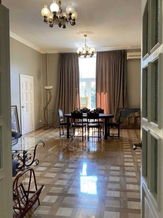 3-комнатная квартира, 130.00 кв.м. Київ. фото 1 3-комнатная квартира, 130.00 кв.м. Київ. фото 1