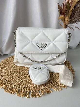 Prada White. Київ. фото 1 Prada White. Київ. фото 1
