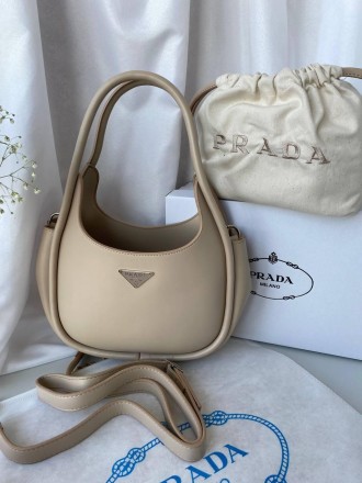Prada Beige. Київ. фото 1 Prada Beige. Київ. фото 1