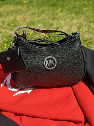 Сумка кросс-боді Michael Kors чорний гладкий. Київ. фото 1 Сумка кросс-боді Michael Kors чорний гладкий. Київ. фото 1