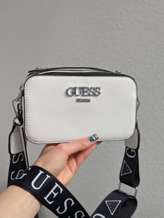 Сумка Guess кросс-боді напис білий. Київ. фото 1 Сумка Guess кросс-боді напис білий. Київ. фото 1