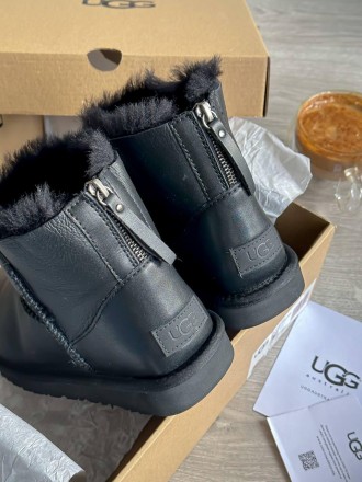 Черевики UGG Mini ZIP Black Leather. Киев. фото 1 Черевики UGG Mini ZIP Black Leather. Киев. фото 1